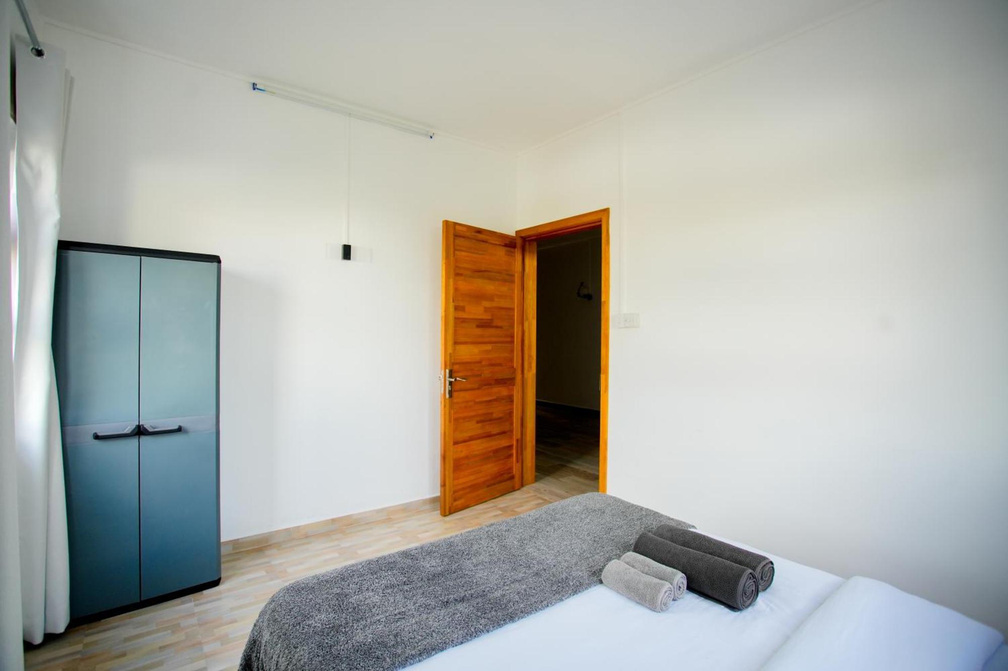 Villa Spacious 4 Bed With Bbq, Pool & Parking *